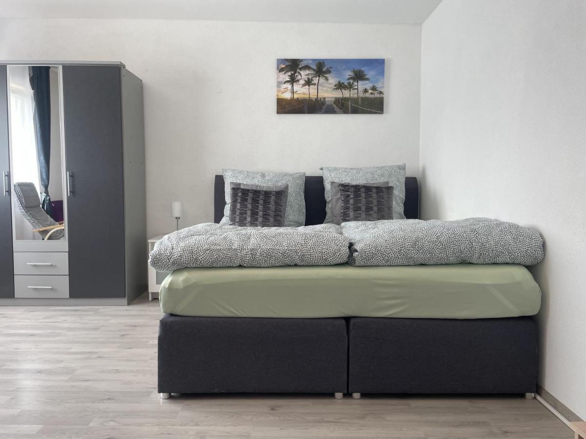 Perfekte 1,5 Wohnung Zentral In Leonberg Gegenueber Einkaufzentrum Luaran gambar