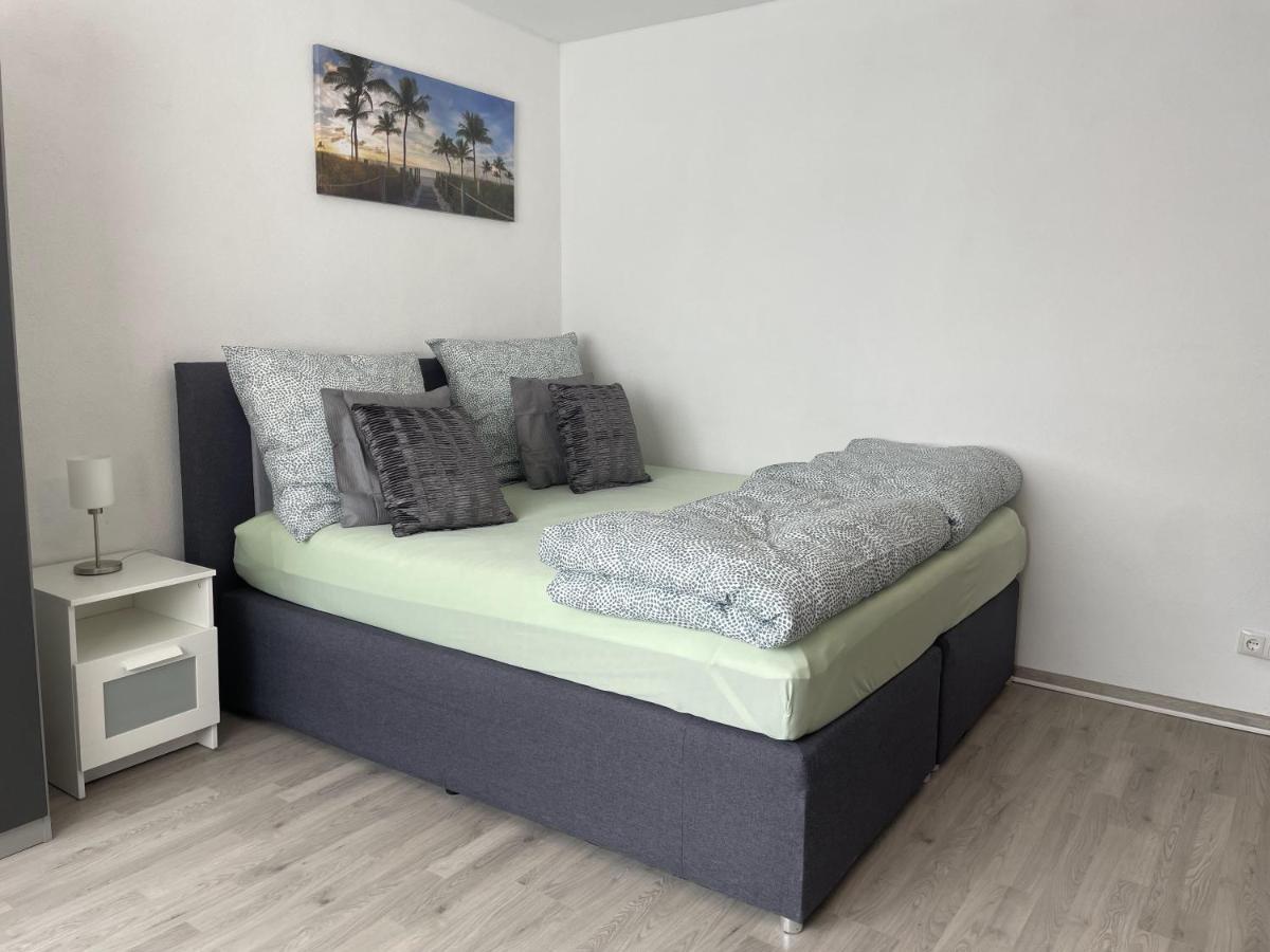 Perfekte 1,5 Wohnung Zentral In Leonberg Gegenueber Einkaufzentrum Luaran gambar