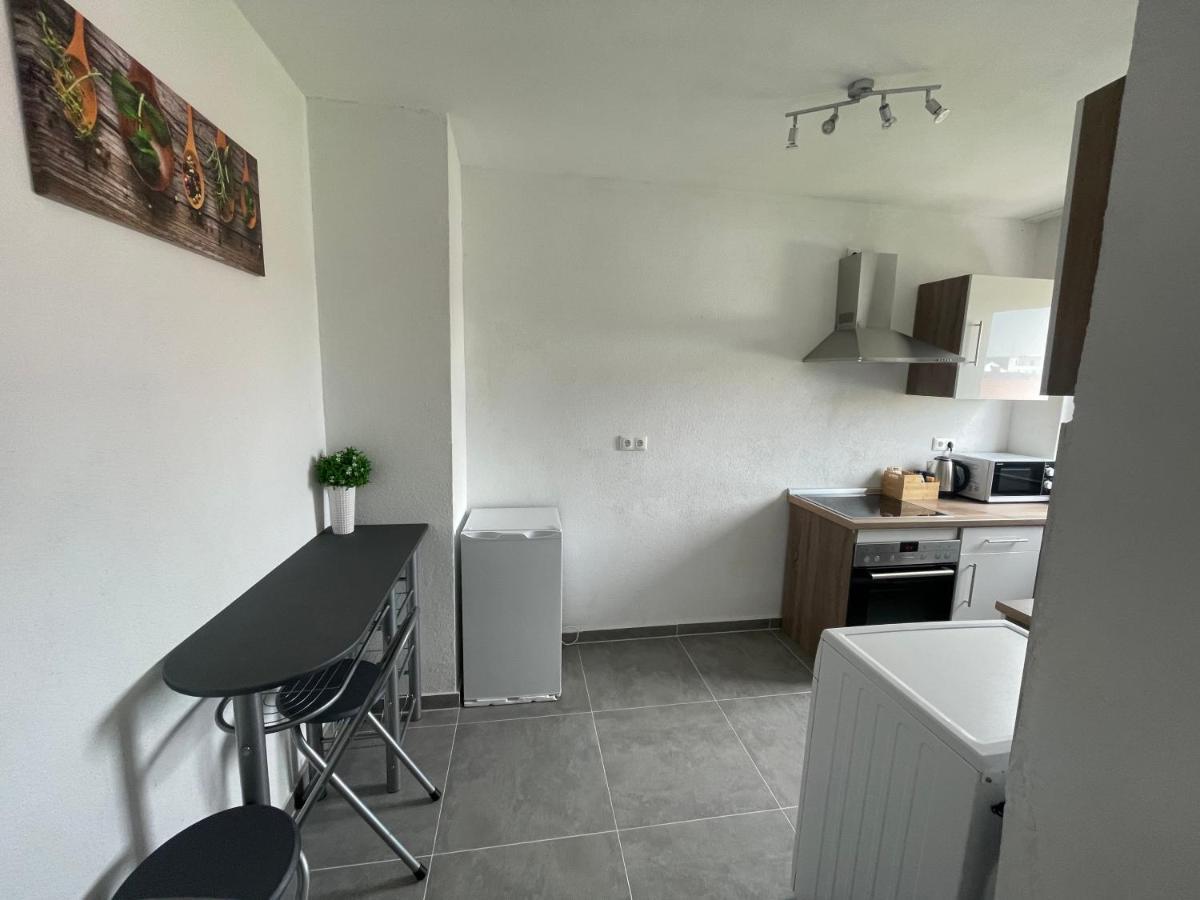 Perfekte 1,5 Wohnung Zentral In Leonberg Gegenueber Einkaufzentrum Luaran gambar