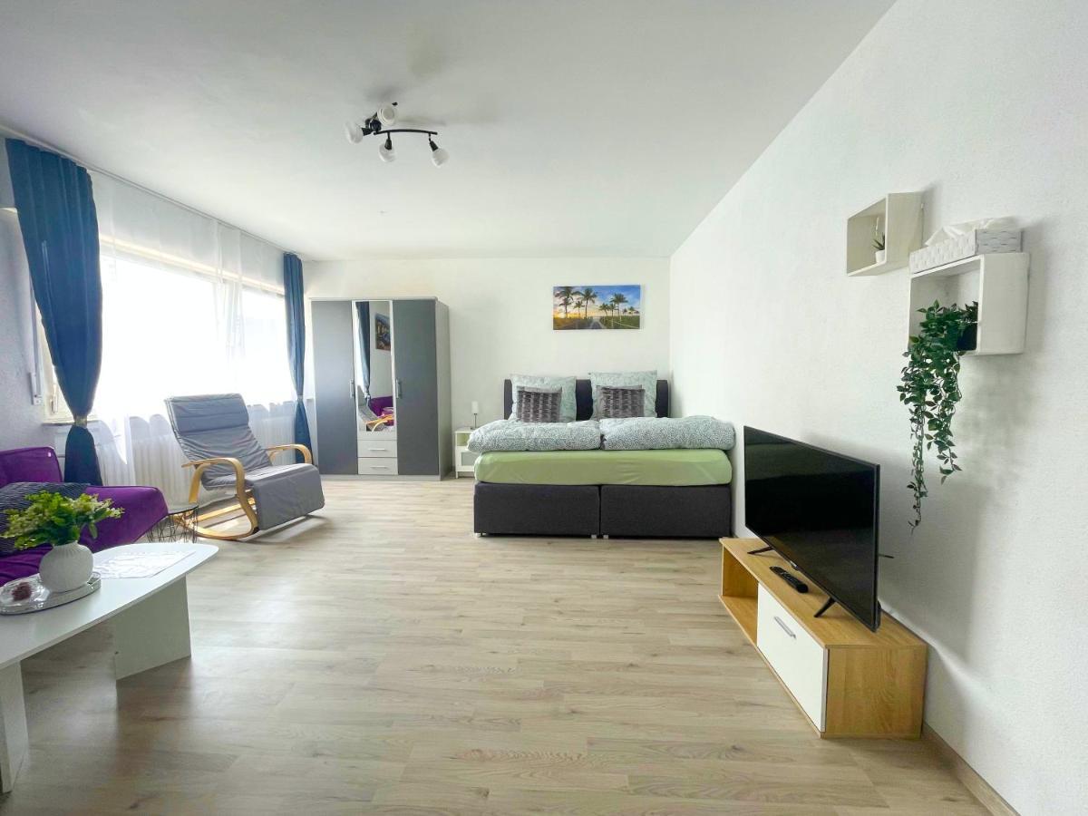 Perfekte 1,5 Wohnung Zentral In Leonberg Gegenueber Einkaufzentrum Luaran gambar
