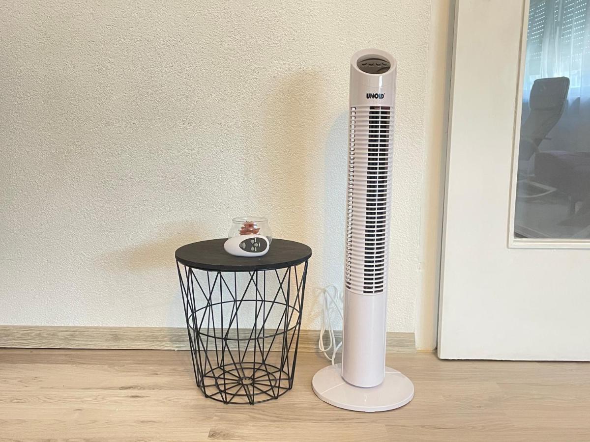Perfekte 1,5 Wohnung Zentral In Leonberg Gegenueber Einkaufzentrum Luaran gambar